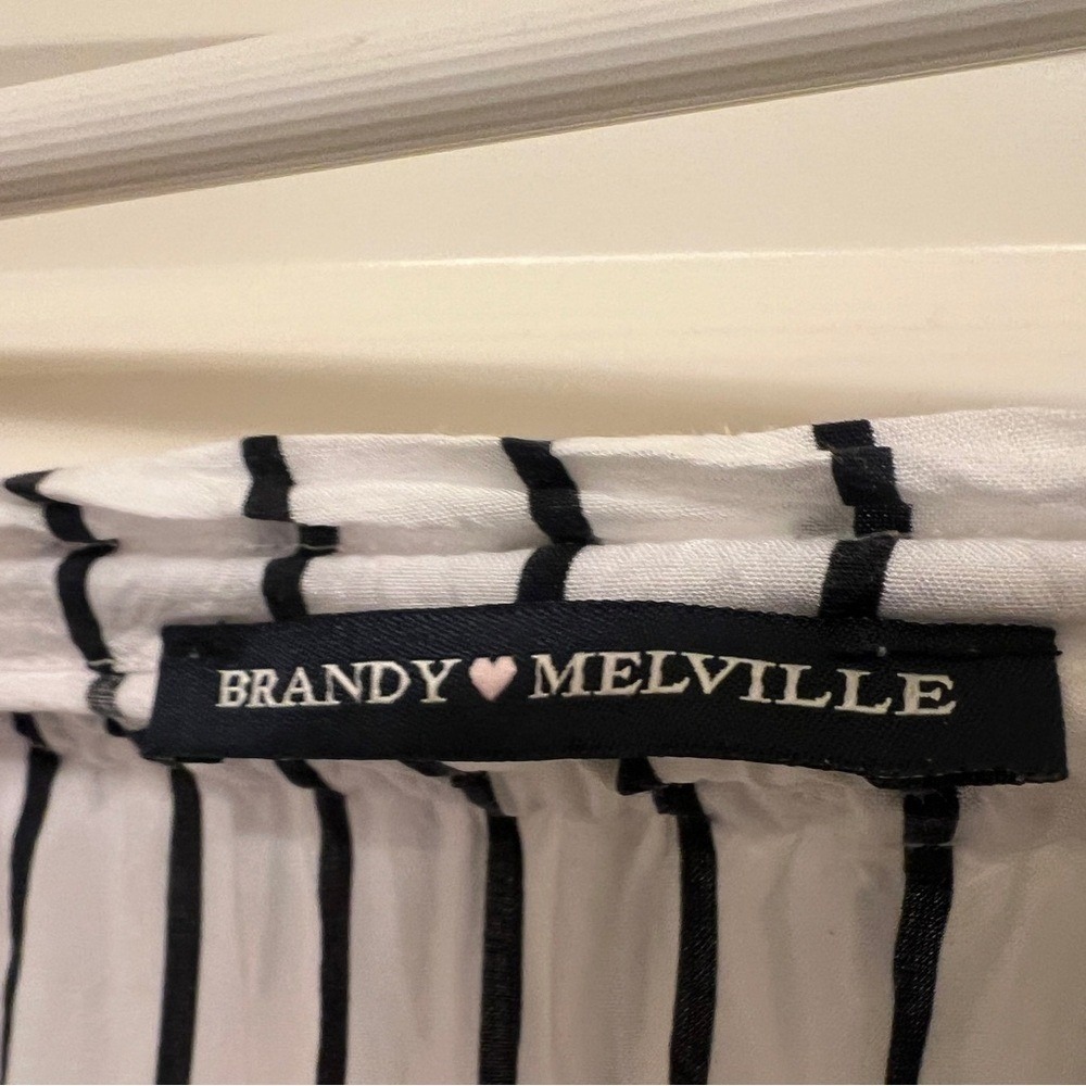 Brandy Melville Black and White Striped Maura Top, Women's One Size - Picture 4 of 4